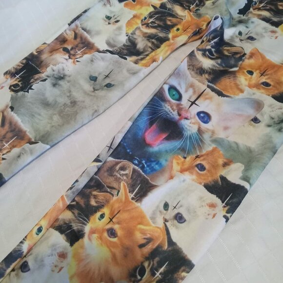 Cats design legging SMALL slightly stretchy - Picture 6 of 8